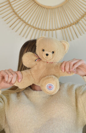 Petit ours beige articulé Fleximoov® avec sac offert – Peluche fabriquée en Bretagne