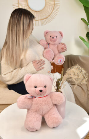 Peluche Petit Ours Rose articulée Fleximoov® assise – Cadeau naissance made in France
